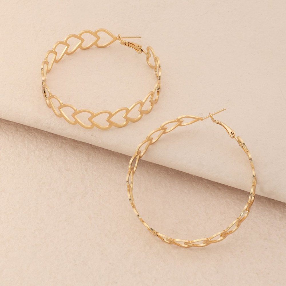 Sweet Love Gold Repeat Hearts Hoop Earrings NEW - Picture 5 of 5